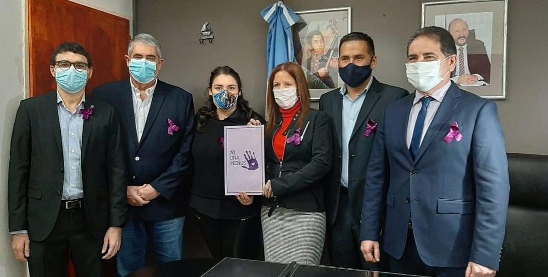 El bloque de concejales del PJ cruzó a Carrió y a la Coalición Cívica
