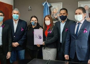 El bloque de concejales del PJ cruzó a Carrió y a la Coalición Cívica