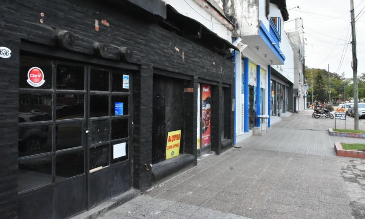 Advierten que los super venden rubros que a comercios chicos no les permiten