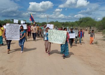 Protesta aborigen en el oeste, piden «vuelta a casa» de aislados «sin covid»