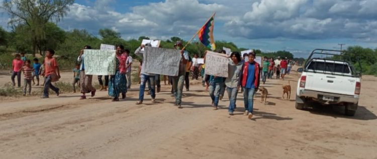 Protesta aborigen en el oeste, piden «vuelta a casa» de aislados «sin covid»