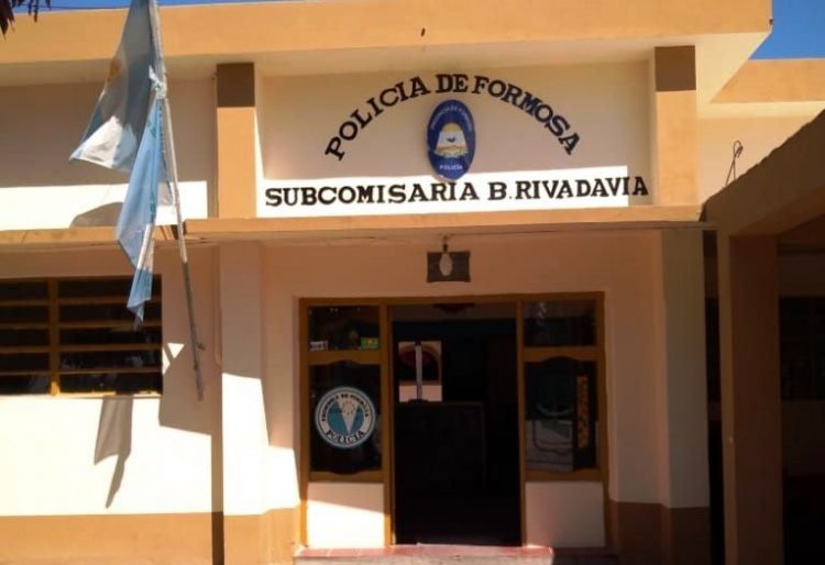 Un policía, imputado en causa de drogas, se escapó por el techo de su celda