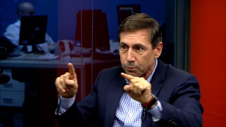 Para Naidenoff, el control sanitario «es más policial que científico»