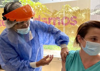 Cuáles son los efectos adversos esperables luego de vacunarse