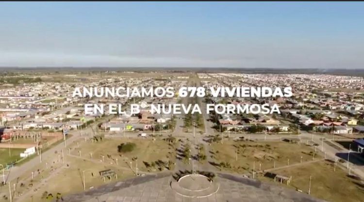 Insfrán anunció la licitación para 678 viviendas nuevas