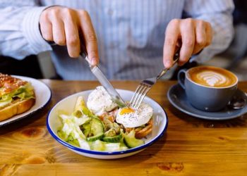 Cómo bajar de peso con un desayuno saludable