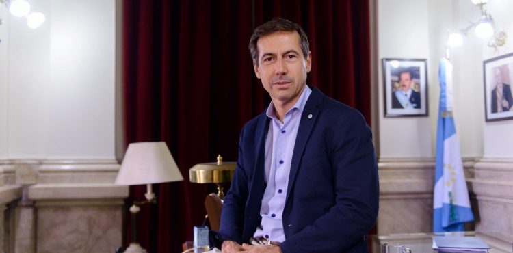 Naidenoff: “Vamos a llegar hasta las últimas instancias para frenar atropellos”