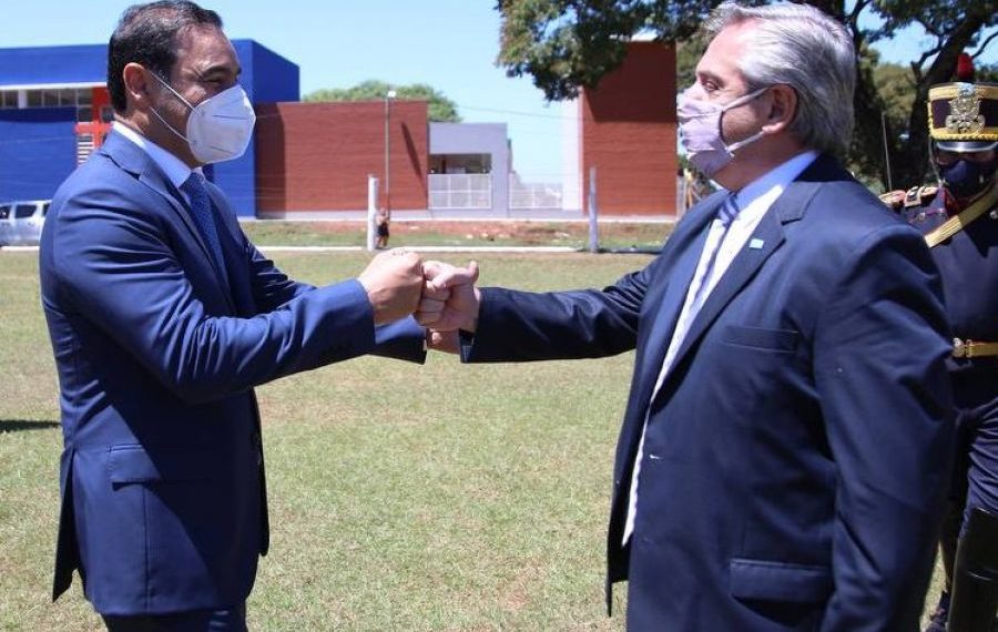 Alberto llegó a las 13:20 a Corrientes y arrancó el encuentro de gobernadores del Norte Grande