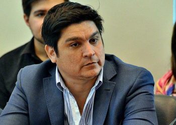 Diputado Arce sesionó en Buenos Aires, al volver lo aislaron y presentó un hábeas corpus
