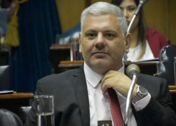 Intendentes están más preocupados en Wolff que en bajos salarios de sus empleados