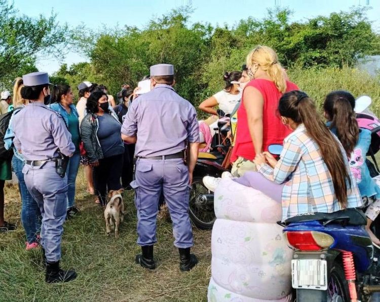 La Policía impidió la usurpación de espacios públicos en los barrios La Floresta y San Juan I