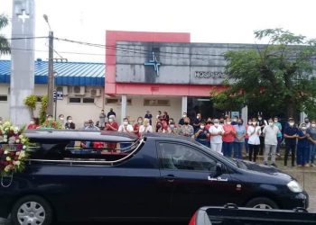 El adiós de la familia al Dr. Enrique Servián, fallecido por covid