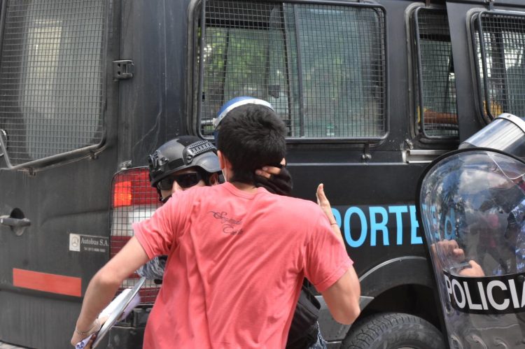 Violencia, represión y agresiones en Formosa. Galería de fotos