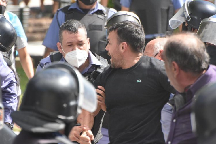 Violencia, represión y agresiones en Formosa. Galería de fotos