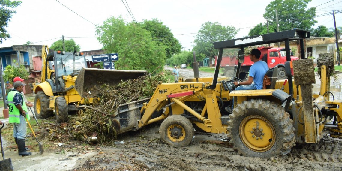 El municipio removió residuos no convencionales en distintos barrios