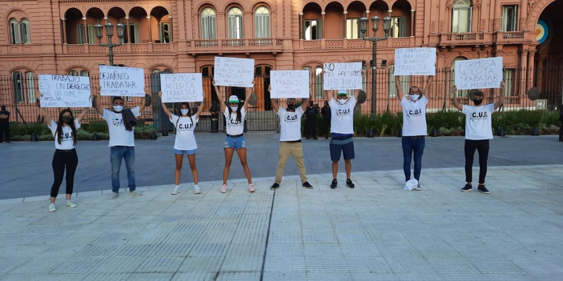 Comerciantes locales le piden a Alberto que interceda por ellos ante inactividad