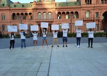 Comerciantes locales le piden a Alberto que interceda por ellos ante inactividad