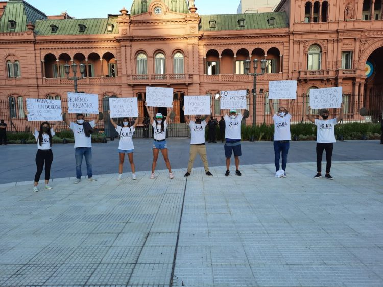 Comerciantes locales le piden a Alberto que interceda por ellos ante inactividad