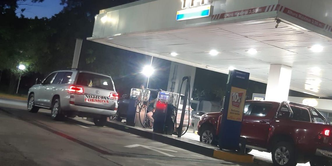 Empleados de estaciones de servicio piden por la apertura de actividades y ser vacunados