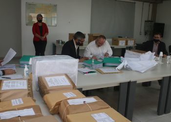 Firman contrato para la obra de desagües cloacales en tres nuevos barrios