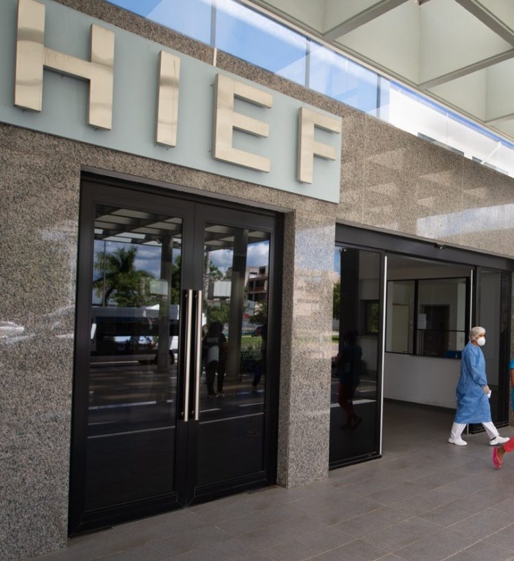 Hoy hubo menos casos reportados pero la terapia intensiva sigue al 50% de su capacidad