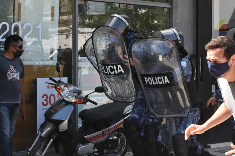 Violencia, represión y agresiones en Formosa. Galería de fotos