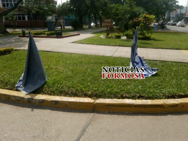 Rompieron algunos de los carteles que defienden a Gildo