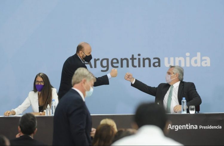 De Gildo a Alberto: las restricciones en Formosa son consecuencia del estatus sanitario de Paraguay