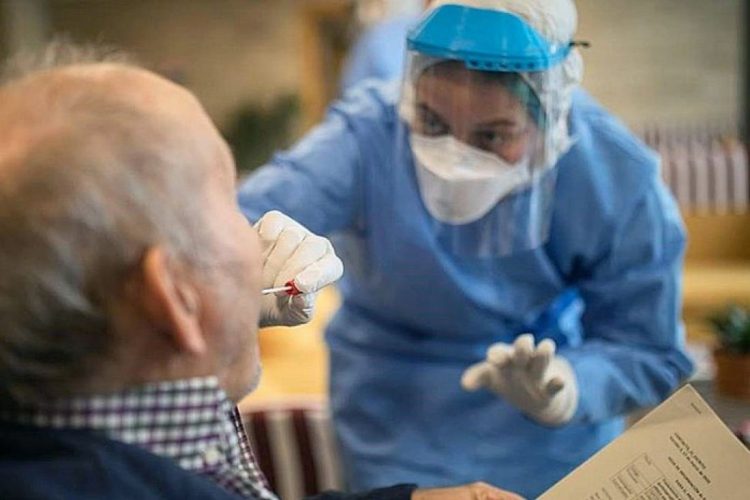 Hubo 3 fallecimientos, 165 casos y sospechan la presencia de la variante Manaos en Formosa capital