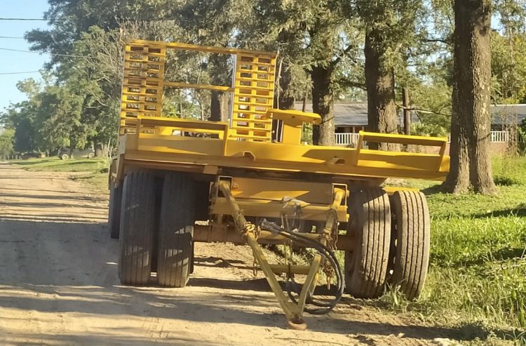 La Policía secuestró maquinarias, que serían de la Municipalidad, del campo de «Chilú» Leguizamón
