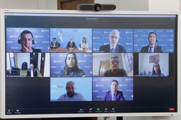 Acuerdo de cooperación por la transparencia del proyecto hidrovía Paraná-Paraguay