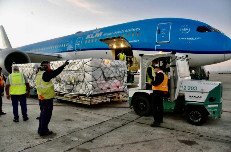 Llegaron más de 800 mil vacunas al país, en Formosa está suspendido el cronograma desde el miércoles