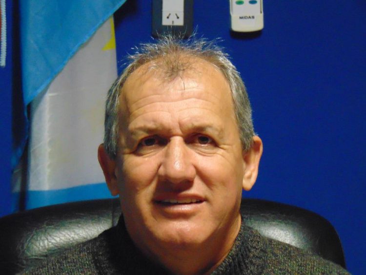 Piden a Insfrán «vacunación para empleados mercantiles»