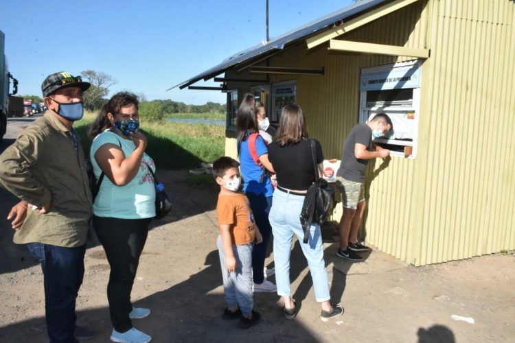 El hisopado de ingreso puede abonarse en efectivo o por transferencia bancaria