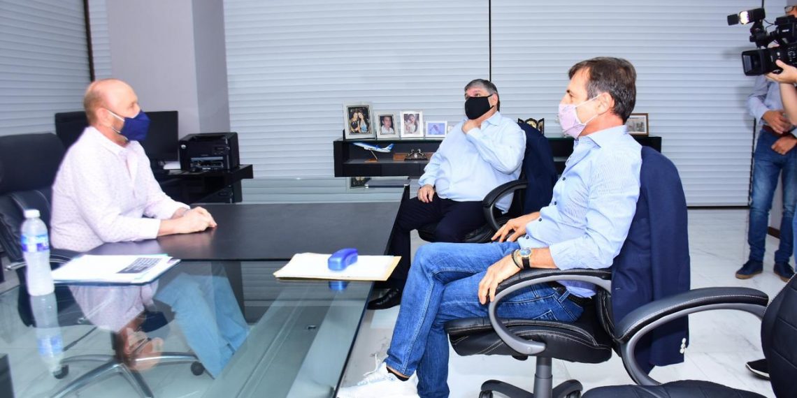 Encuentro cumbre: Gildo, Naidenoff, Mayans