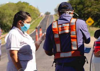 Personal de salud y policías abocados a la lucha contra el covid, cobrarán un bono de 10 mil pesos