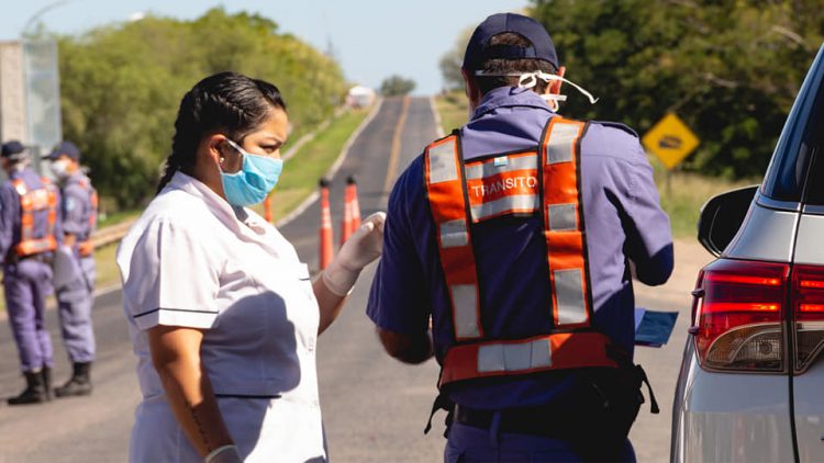 Personal de salud y policías abocados a la lucha contra el covid, cobrarán un bono de 10 mil pesos