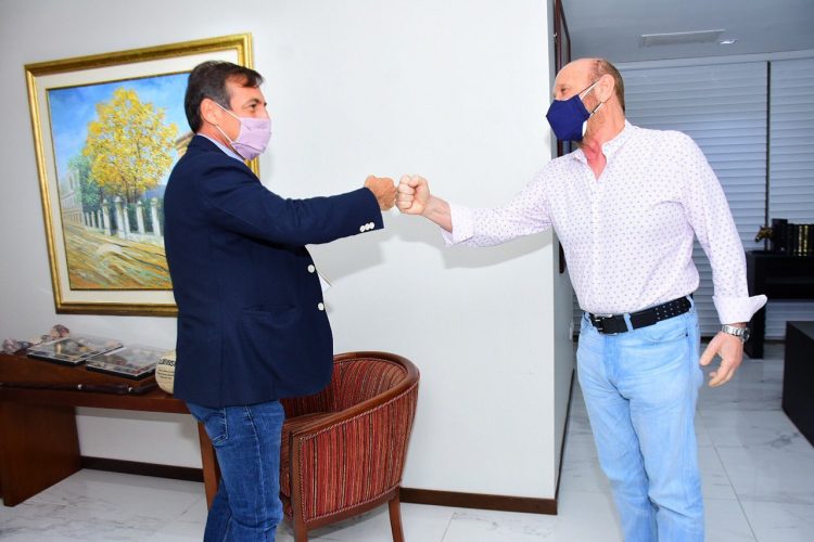 Encuentro cumbre: Gildo, Naidenoff, Mayans