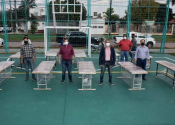 Ediles radicales donaron parte de su sueldo para comprar insumos hospitalarios