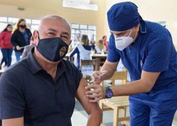 Dan a conocer el cronograma de vacunación para los próximos días en capital e interior