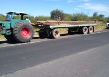 Municipales trasladaban rieles del FFCC autorizados «por el intendente»