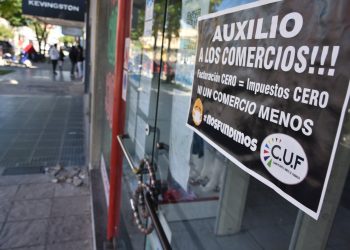 Amparo colectivo de comerciantes contra restricciones sanitarias de Insfrán