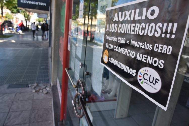 Amparo colectivo de comerciantes contra restricciones sanitarias de Insfrán