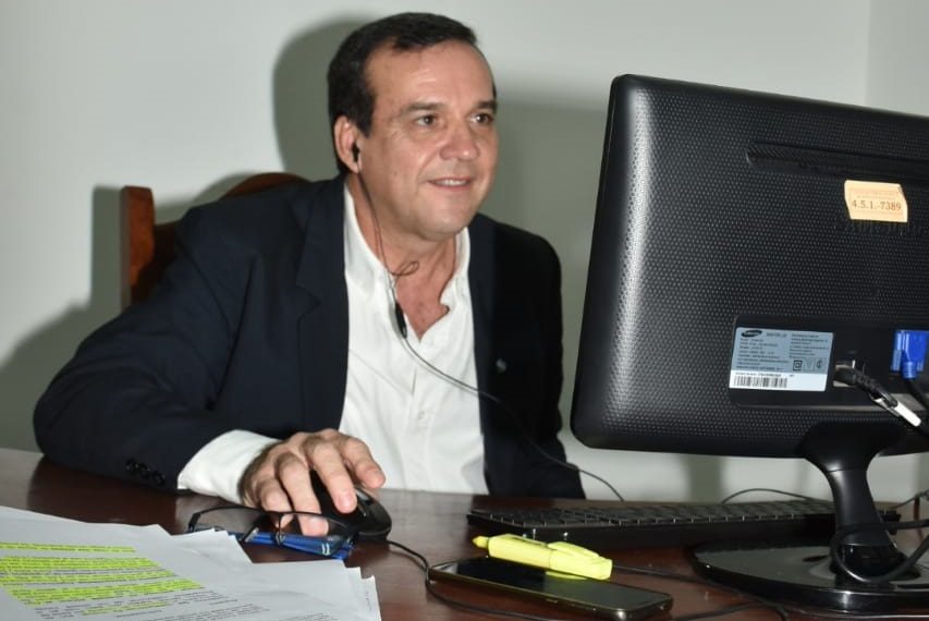 Zárate: “Parece que quieren fundir a comerciantes, cuentapropistas y gastronómicos”