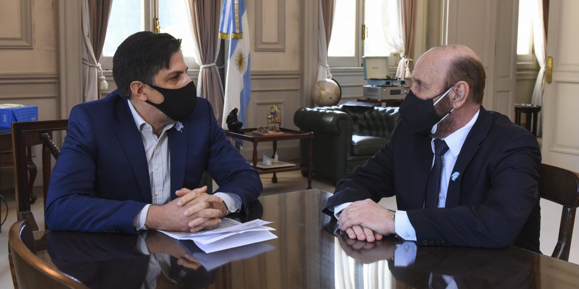 Insfrán se reunió con el ministro Trotta en Buenos Aires