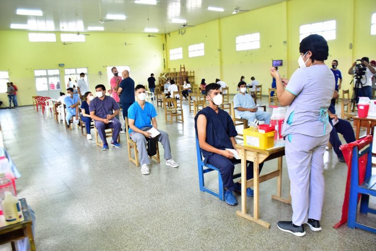 Contagios y vacunación avanzan en Formosa en medio de la pandemia