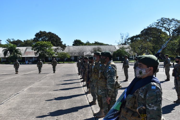 Acto en el RIMte 29 en conmemoración al final de la Guerra de Malvinas