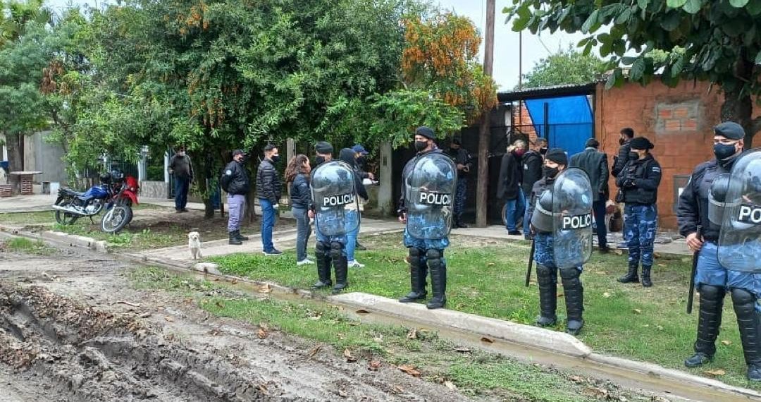 Una mujer de 22 años líder de banda narco con marihuana valuada en 1.800.000 pesos