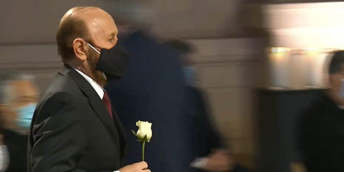 Insfrán acompañó al Presidente en la ceremonia en memoria de los muertos por covid-19