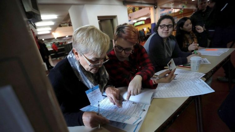 Adelantarán designación de 200 mil autoridades de mesa para vacunarlas antes de las PASO